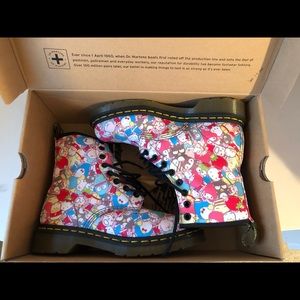 Sanrio Hello Kitty Dr. Martens